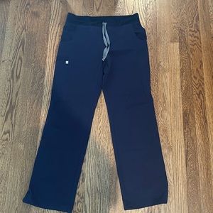 FIGS navy kade cargo scrub pant
